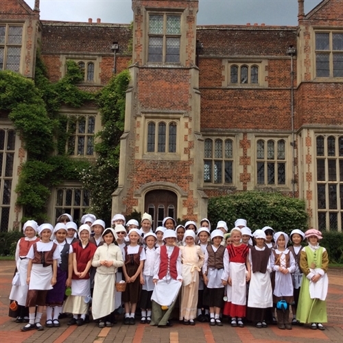 Year 4 pupils visit Kentwell Hall